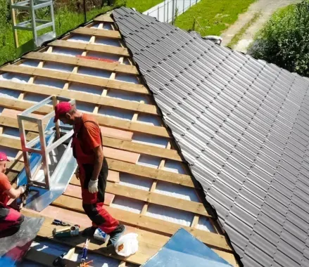 Pasos para Instalar Tejados en Alcalá de Henares según su Material y Forma